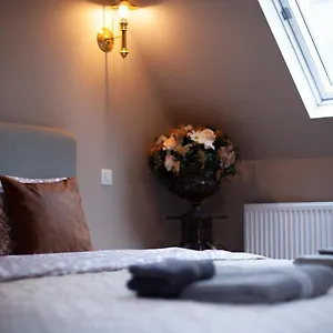 https://luxury-suites-meir.brusselshotelsbook.com