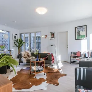 Appartement Huswell - '2katelijne' In Centre Of, Antwerpen